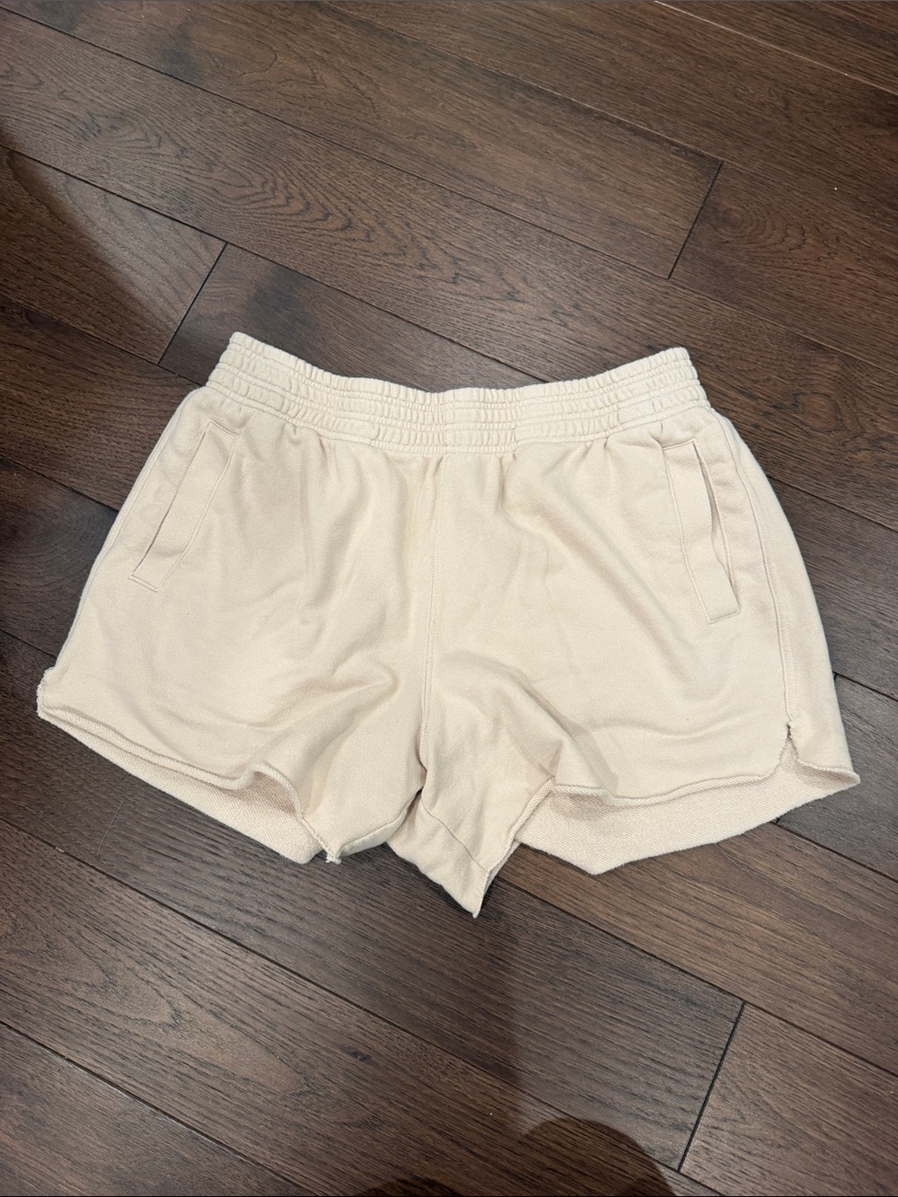 aerie Cream Lounge Shorts Size Large - C73-011